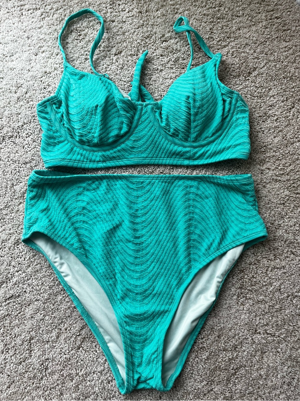Cupshe Textured Teal High-Waist Bikini Set